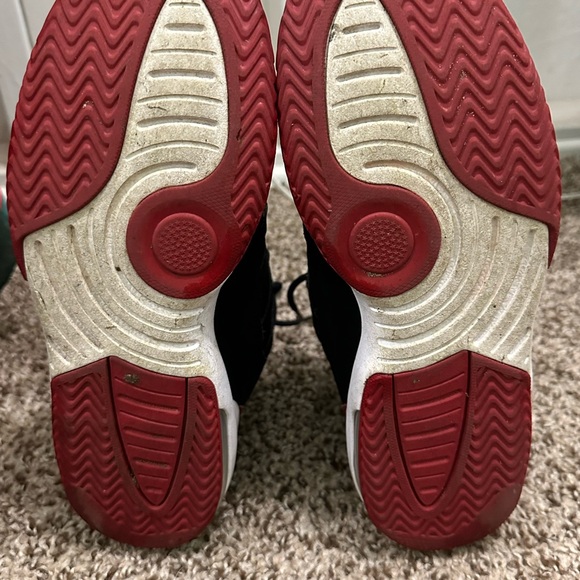 Boys 6Y Jordan’s sneakers - Picture 2 of 6